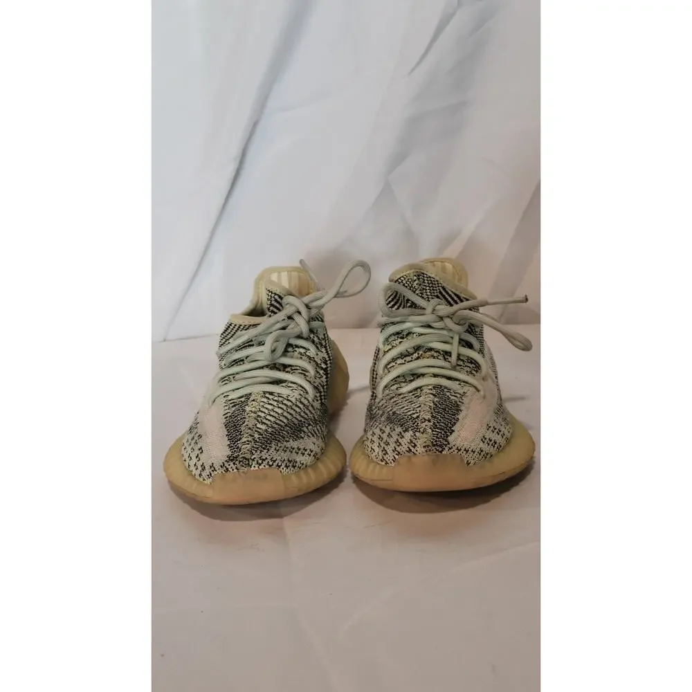 Size 4 - adidas Yeezy Boost 350 V2 Yeezreel Non-Reflective